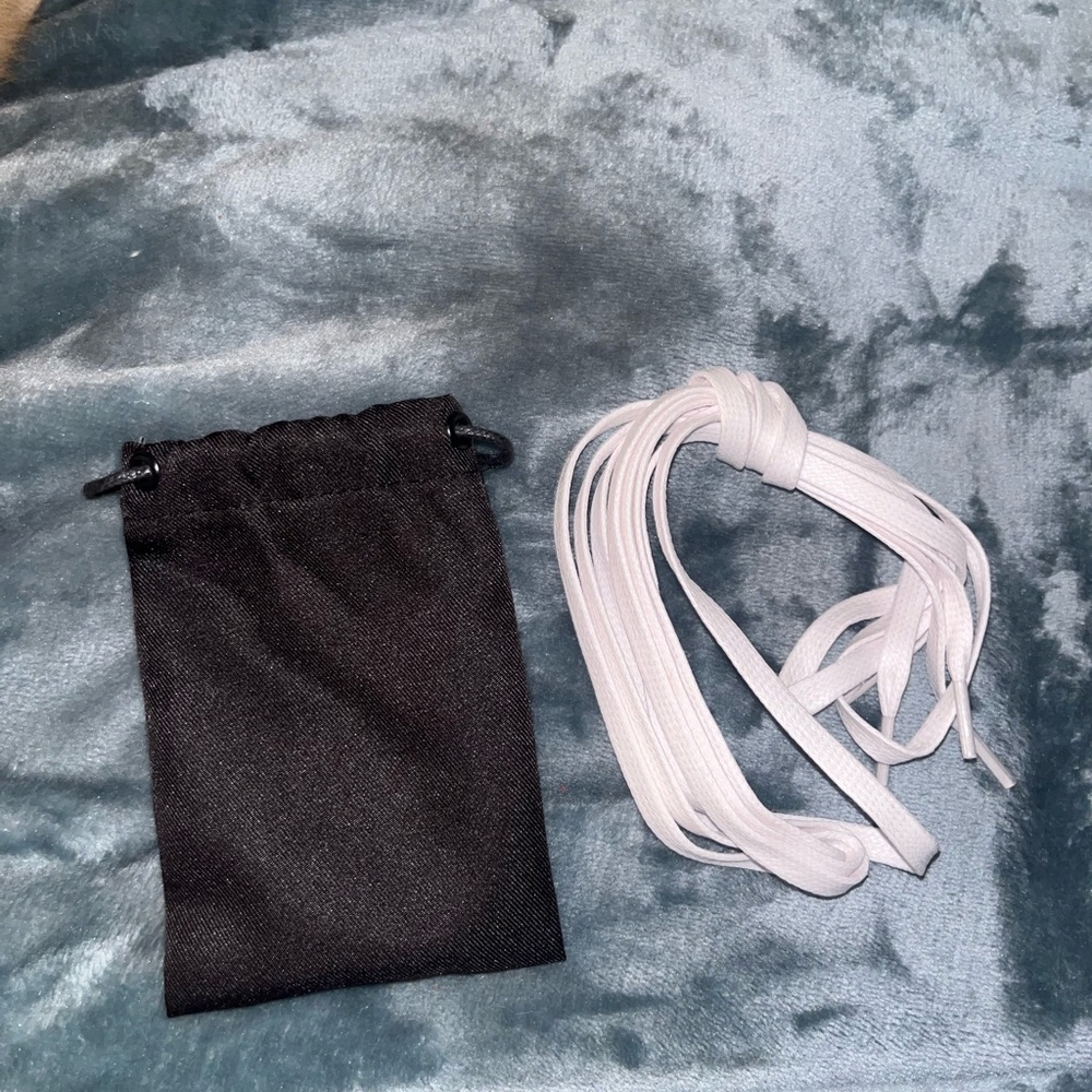 Accessories - Picture 2 of 2